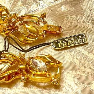 NWT Rare Jewels by Trifari, Crystal rhinestone bracelet Crown and C trademarks.